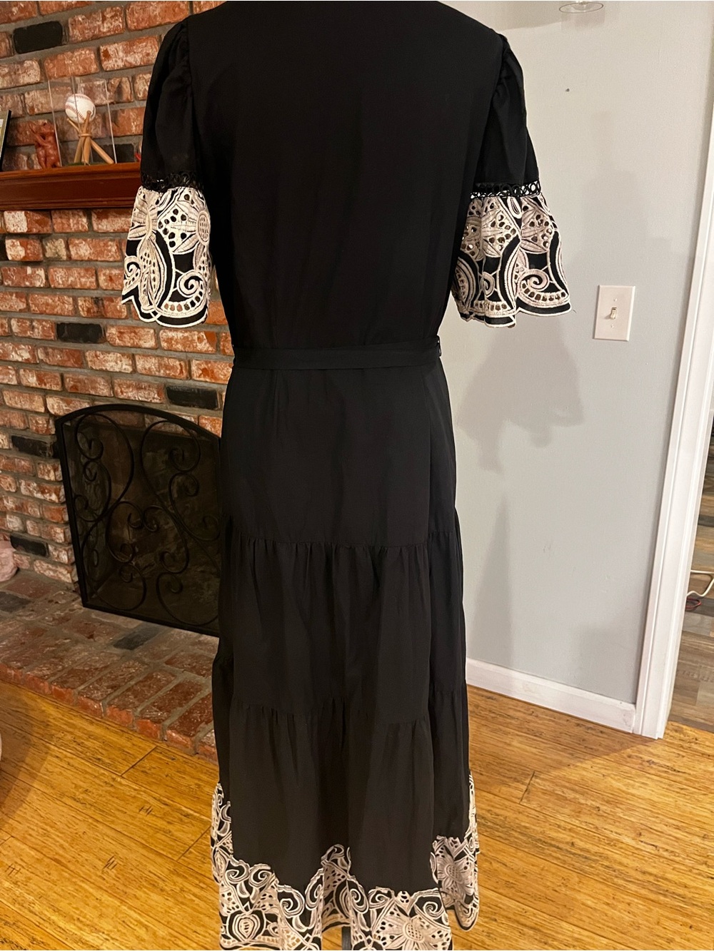 Love x Design NWOT $128 Southampton Embroidered Maxi Shirtdress - Picture 4 of 8